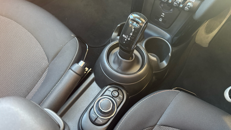 MINI Hatchback 1.5 Cooper Classic II 5dr Auto Petrol Hatchback